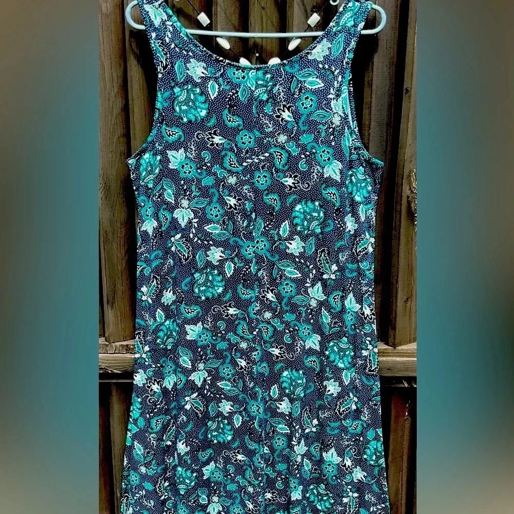 EVANS Long Maxi Dress NWT
Teal Paisley 14 - Picture 8 of 9